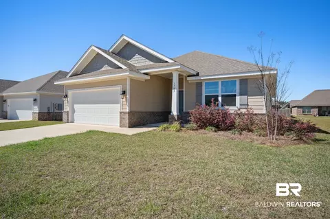 1709 Franchir Ave, Foley, AL 36535