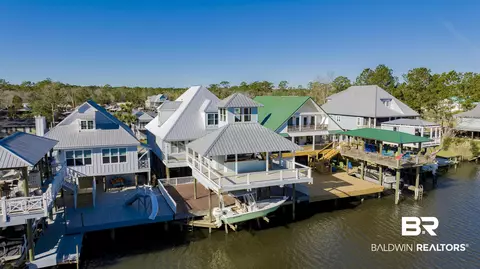 15846 Keeney Dr, Fairhope, AL 36532