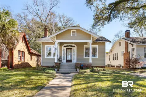 32 Blacklawn St, Mobile, AL 36604