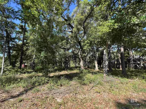 9545 N Bayou Rd, Lillian, AL 36549