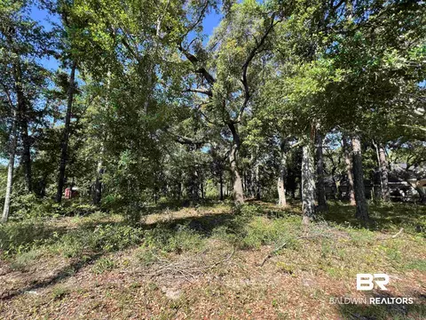 9545 N Bayou Rd, Lillian, AL 36549