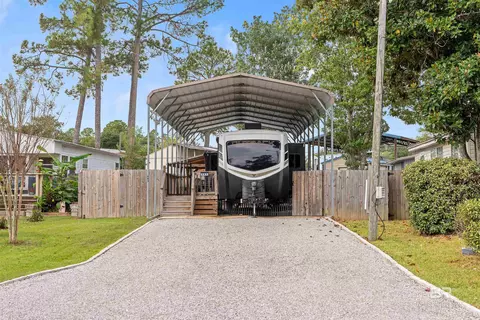 683 Escambia Loop, Lillian, AL 36549