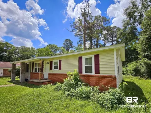 305 Anderson Rd, Saraland, AL 36571