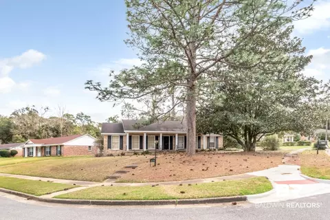 6179 Challen Cir S, Mobile, AL 36608 photo 3