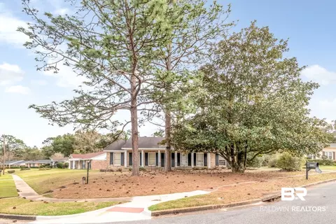 6179 Challen Cir S, Mobile, AL 36608 photo 2
