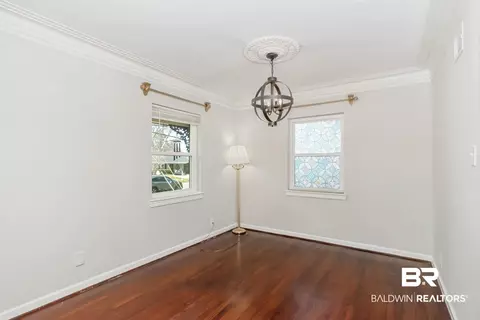 601 E Barksdale Dr, Mobile, AL 36606 photo 9