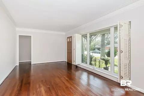 601 E Barksdale Dr, Mobile, AL 36606 photo 6