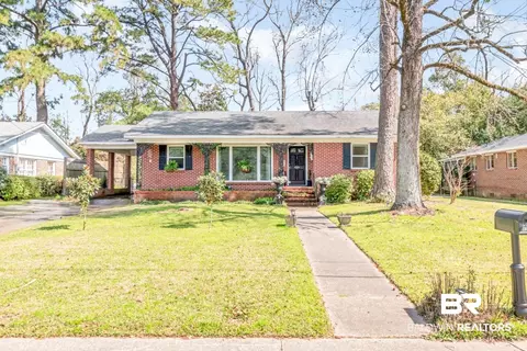 601 E Barksdale Dr, Mobile, AL 36606
