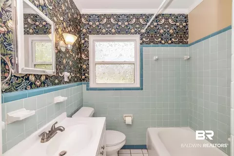 601 E Barksdale Dr, Mobile, AL 36606 photo 17