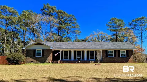 127 Dogwood Ln, Grove Hill, AL 36451
