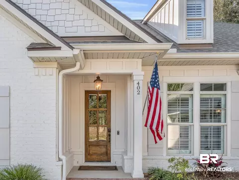 402 Bartlett Ave, Fairhope, AL 36532