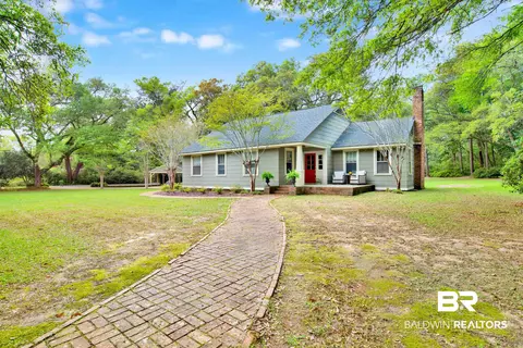 14401 Oak St, Magnolia Springs, AL 36555