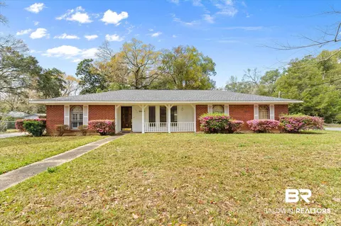1511 4th St, Daphne, AL 36526