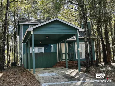 64 Summer Oaks Dr, Daphne, AL 36526