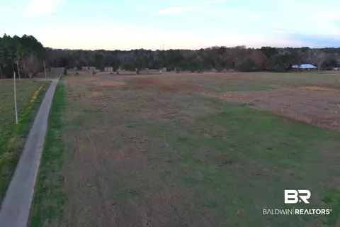 9501 County Road 24, Fairhope, AL 36532