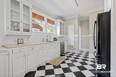 61 S Julia St, Mobile, AL 36604 photo 10