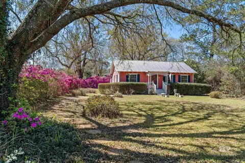 801 N Pine St, Foley, AL 36535