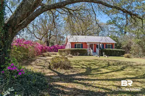 801 N Pine St, Foley, AL 36535