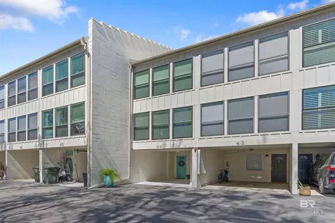 710 S Mobile St #44, Fairhope, AL 36532
