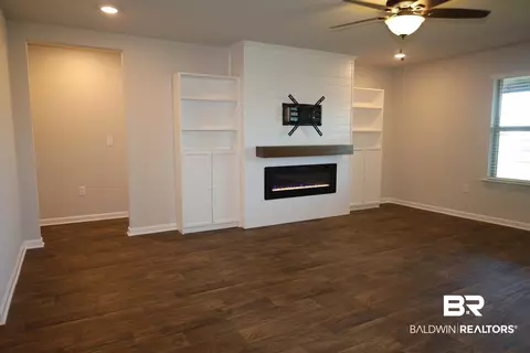 8395 Mackie Ln, Daphne, AL 36526 photo 4