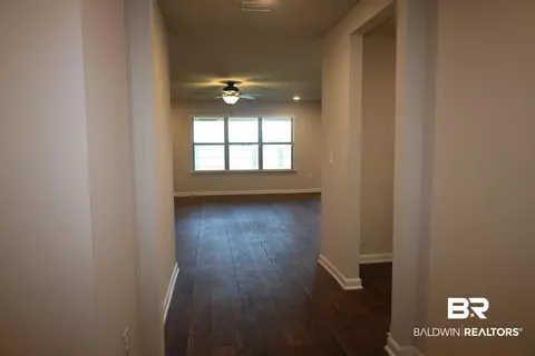 8395 Mackie Ln, Daphne, AL 36526 photo 2