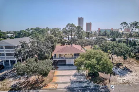 521 Windmill Ridge Rd, Gulf Shores, AL 36542