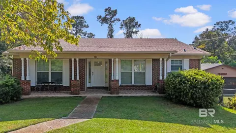 18 Lee Cir, Spanish Fort, AL 36527