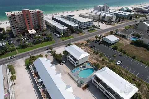 1118 W Beach Blvd #3, Gulf Shores, AL 36542