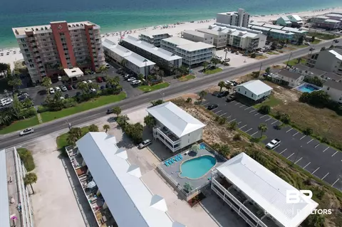 1118 W Beach Blvd #3, Gulf Shores, AL 36542