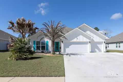 3890 Mercury Cir, Gulf Shores, AL 36542