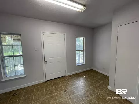 85 S Cody Rd, Mobile, AL 36608 photo 9