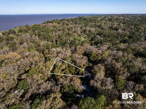 22853 Clearwater Cir, Fairhope, AL 36532