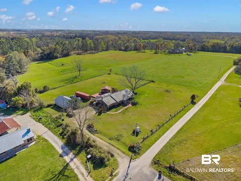 17499 Ted Lysek Rd, Summerdale, AL 36580