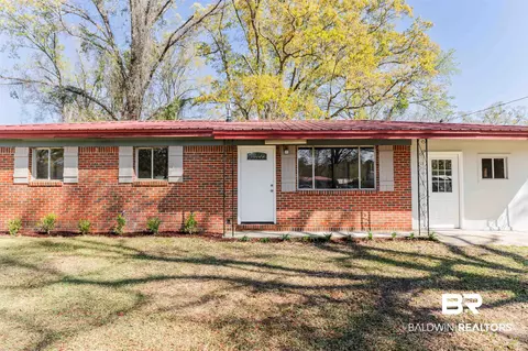 1229 Ellison Ave, Creola, AL 36525
