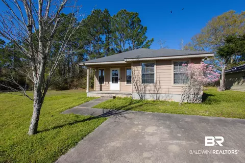 2005 Ridgewood Dr, Lillian, AL 36549