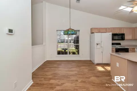672 E Spring Lake Dr, Mobile, AL 36695 photo 21