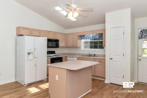 672 E Spring Lake Dr, Mobile, AL 36695 photo 19