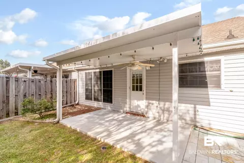 672 E Spring Lake Dr, Mobile, AL 36695 photo 6