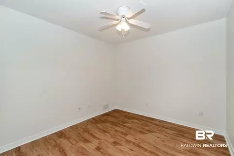 672 E Spring Lake Dr, Mobile, AL 36695 photo 10