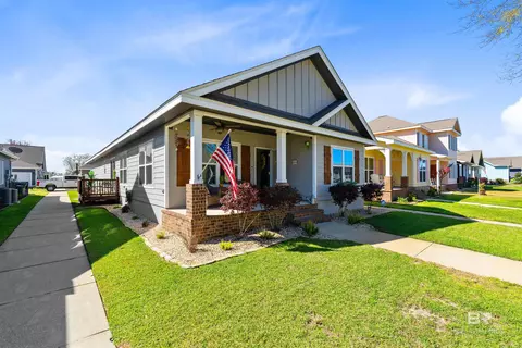 1221 Primrose Ln, Foley, AL 36535