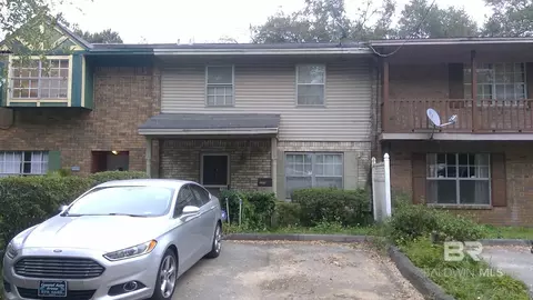 728 N Fairfield Dr, Pensacola, FL 32506