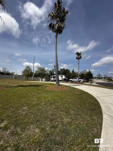 12155 Gateway Dr, Elberta, AL 36530 photo 2