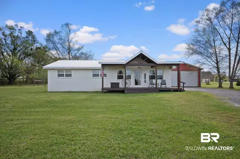 24924 Brewer Rd, Robertsdale, AL 36567