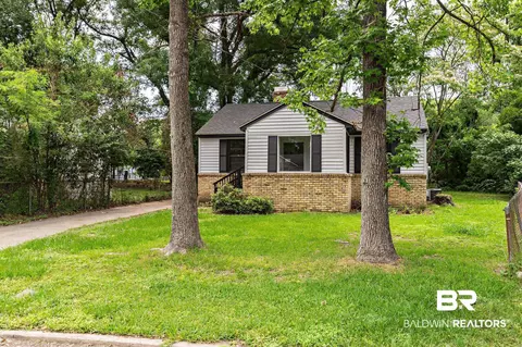 1869 S Mott Dr, Mobile, AL 36617 photo 3