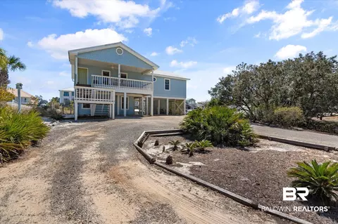 32540 Sandpiper Dr, Orange Beach, AL 36561