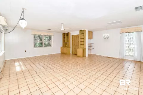 3715 Conway Dr, Mobile, AL 36608 photo 5