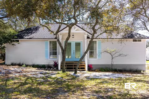 413 W Fort Morgan Rd, Gulf Shores, AL 36542
