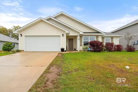 19056 Chipola Dr, Robertsdale, AL 36567