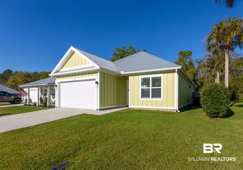 8069 Carmel Cir, Foley, AL 36535