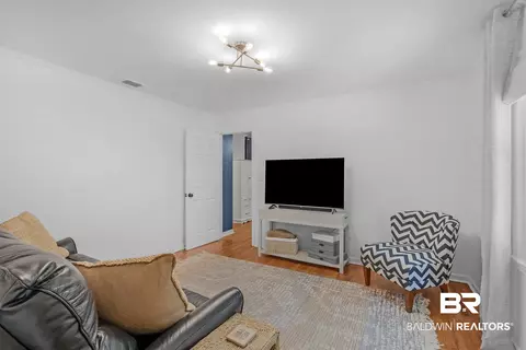 3070 Riverside Dr, Mobile, AL 36605 photo 16